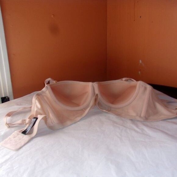 Youmita Nude 40C PushUp Bra w/Multiway Straps NWT - Picture 3 of 9